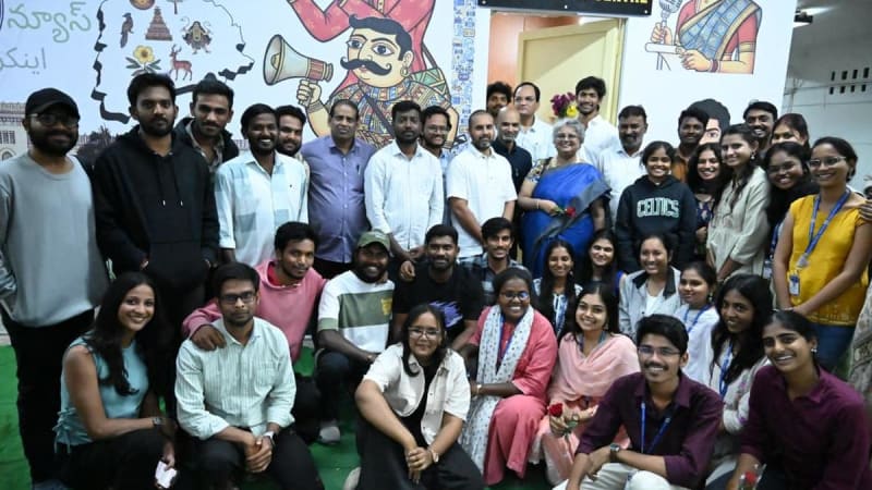 Widow Donates $26K Media Center to Honor Journalist Husband