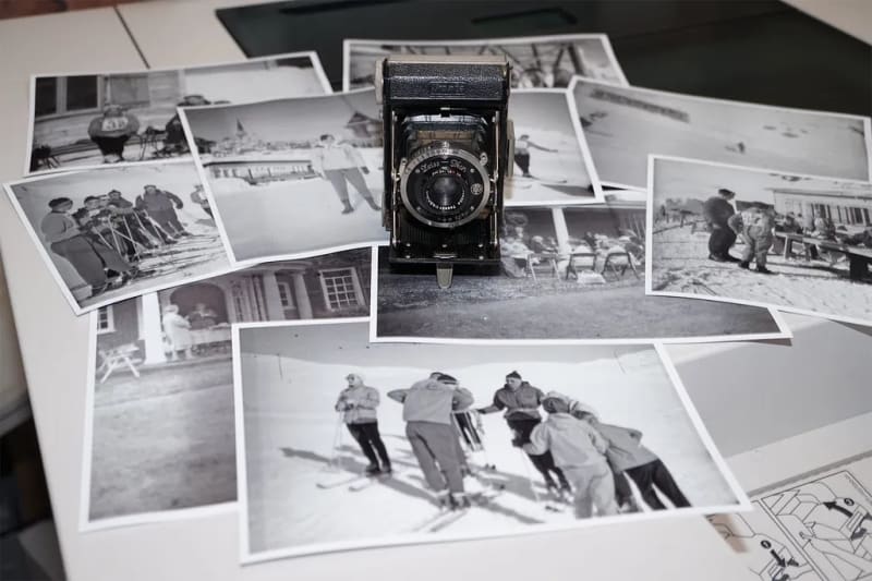 $13 Camera Holds 70-Year-Old Photos, Search for Owners On - Image 3