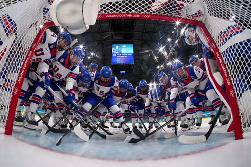 Hockey Team Raises $60K for Cancer Survivors in Washington - Image 3