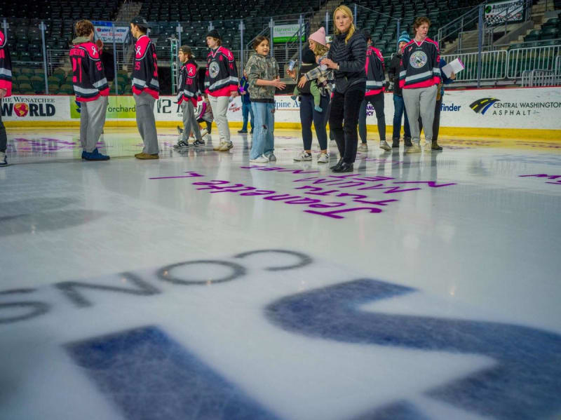 Hockey Team Raises $60K for Cancer Survivors in Washington