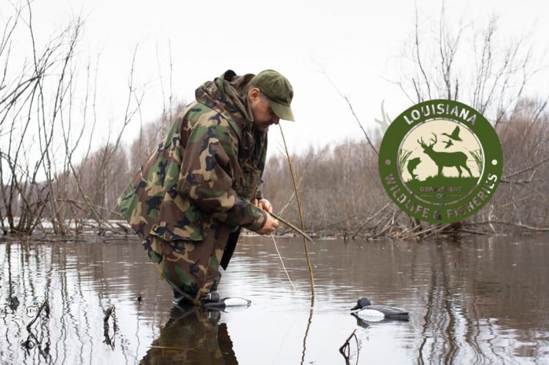 Louisiana Agents Rescue Hunters Stuck in Frozen Red River