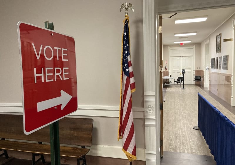 Arkansas Fraternity Awards $33K to 33 Young Men - Image 5