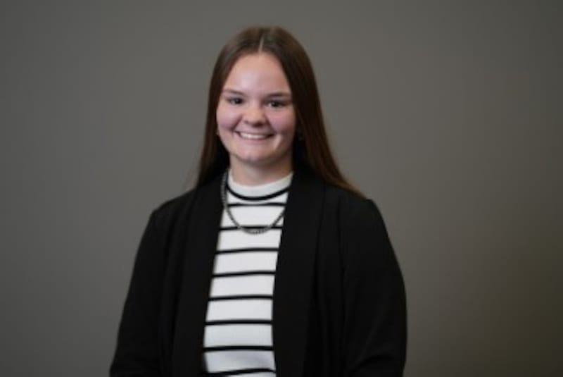 Illinois Awards $4,500 in Farm Scholarships to 4 Women