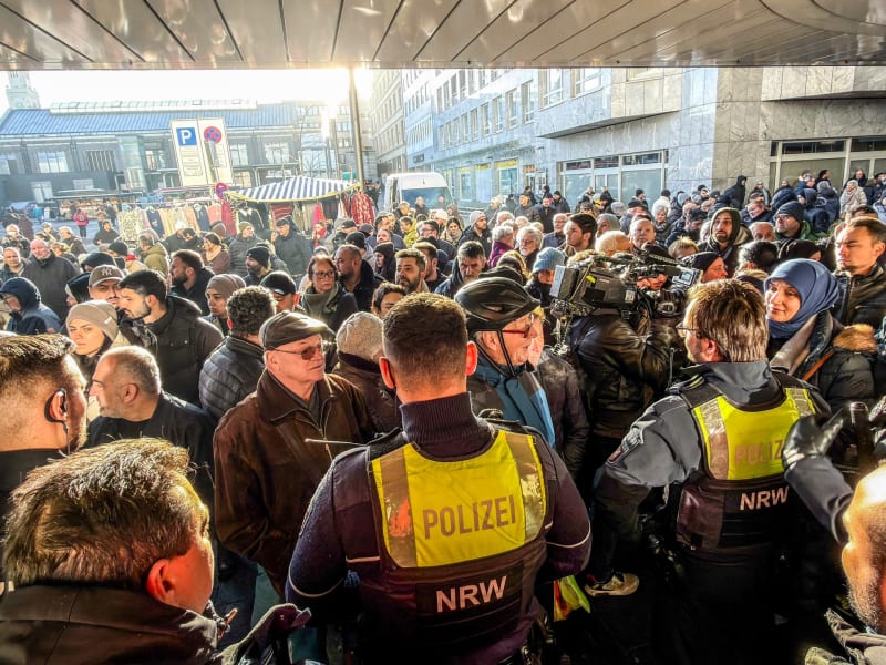 Audacious Bank Heist Stuns Gelsenkirchen: $105 Million Vanishes in Christmas Caper