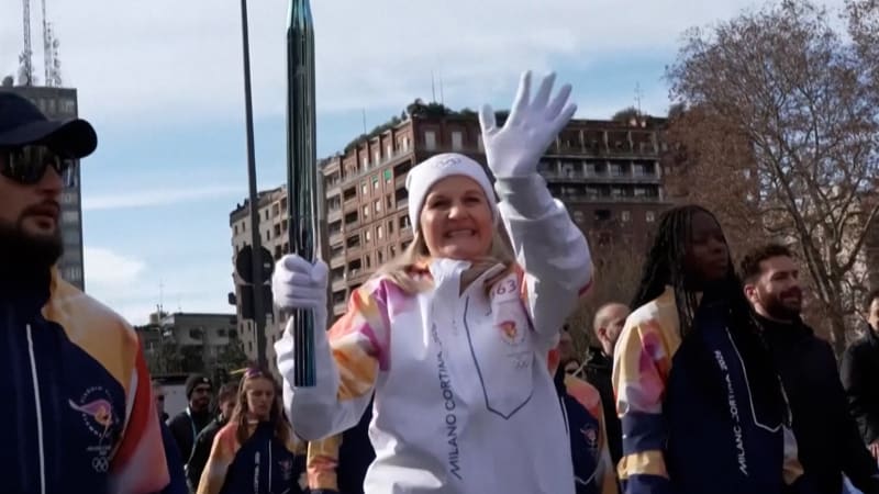 Olympic Torch Completes Journey Through All 110 Italian Provinces