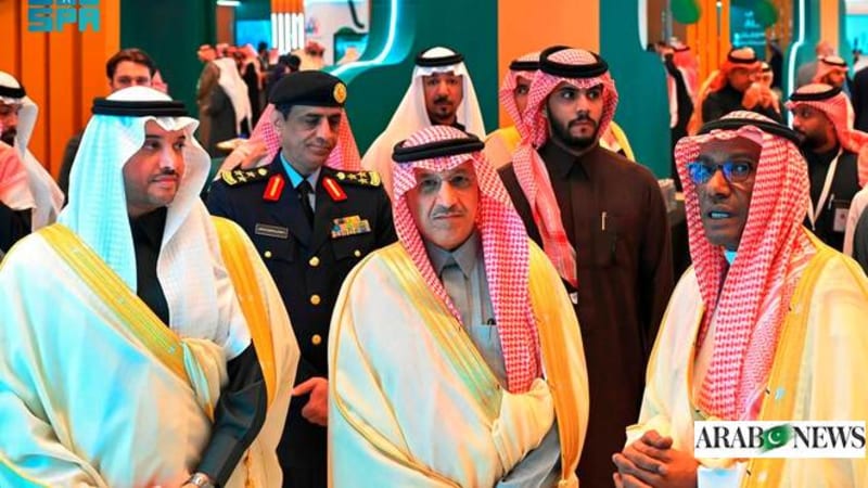 Saudi Arabia Signs 12 Education Deals to Transform Sector