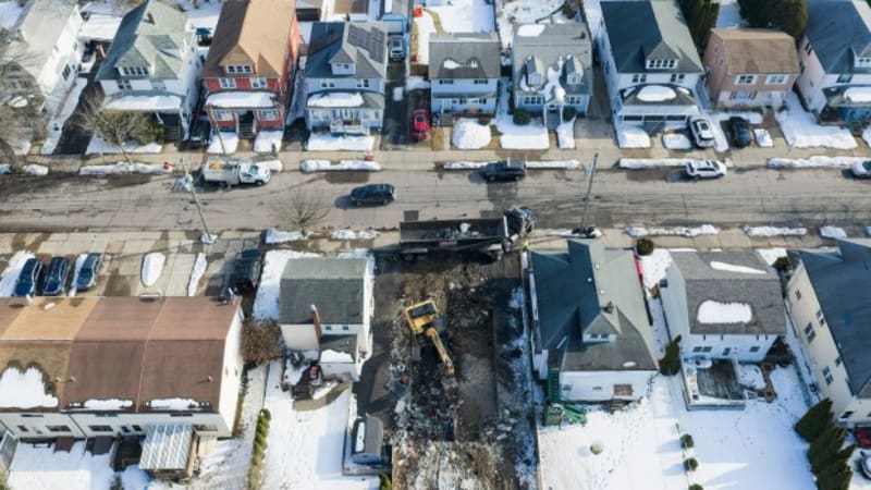 Kingston Community Raises $100K for Fire Survivor Family - Image 4