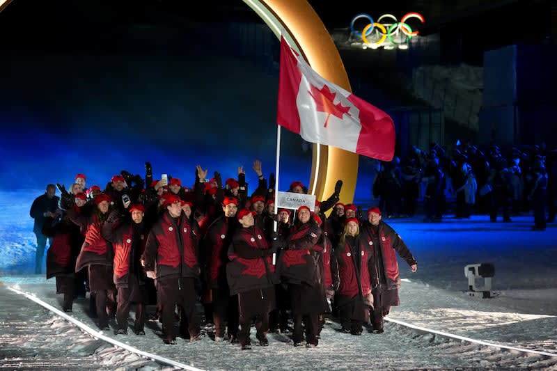 Canada Breaks 6-Day Gold Medal Drought at Winter Olympics - Image 4
