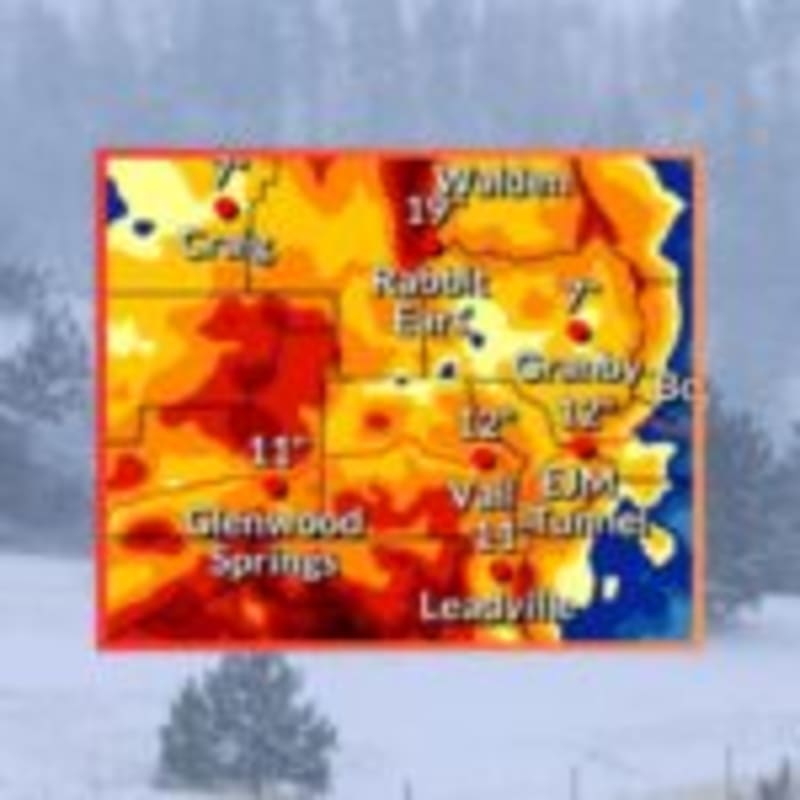 Rescue Teams Save Stranded Hiker on 14,115-Foot Pikes Peak - Image 2