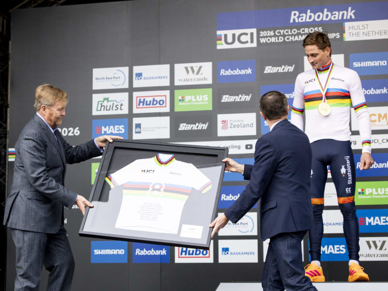 Dutch Cyclist Van der Poel Wins Record 8th World Title