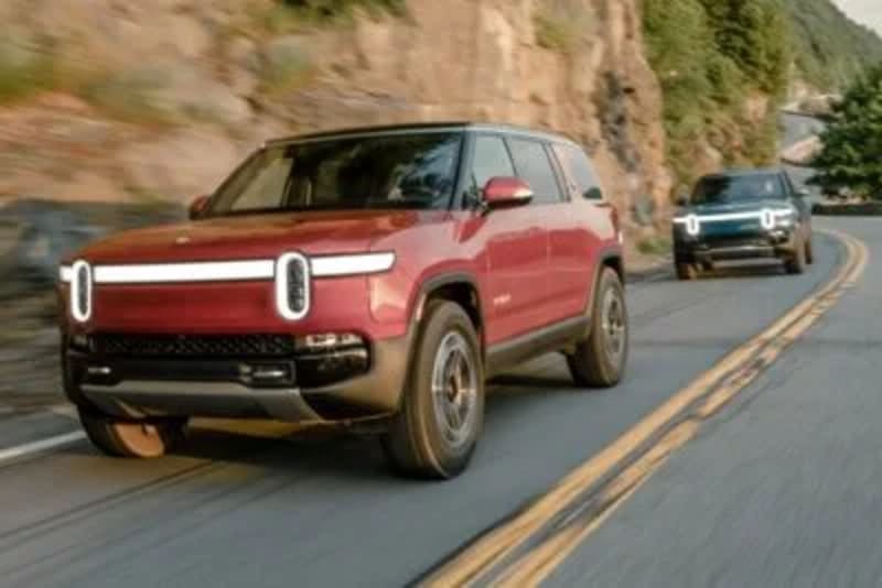 Lucid EV Sales Jump 55% With New SUV Launch - Image 3