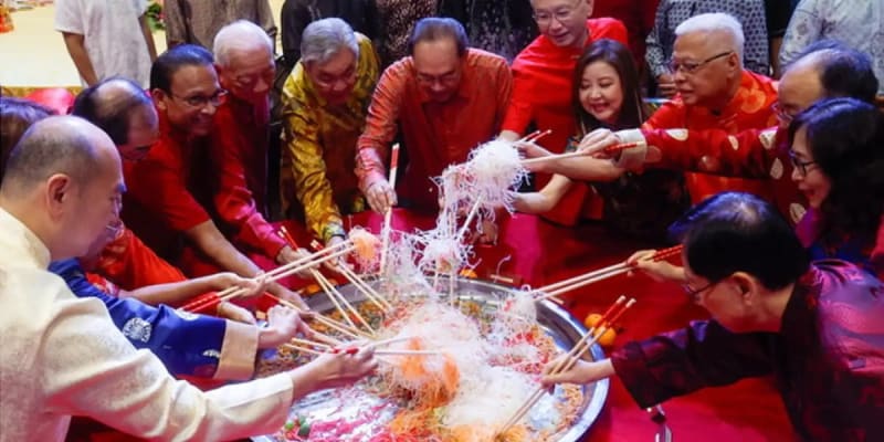 Malaysia's PM Joins Chinese New Year Unity Celebration - Image 2