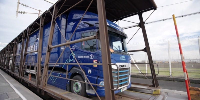 First Electric Truck Crosses Channel Tunnel to Europe