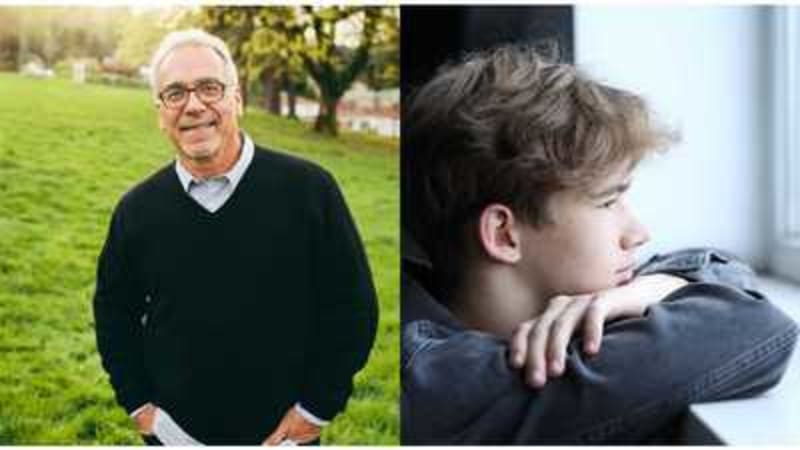 3D bioprinter creating living human liver tissue using cells and collagen scaffolding