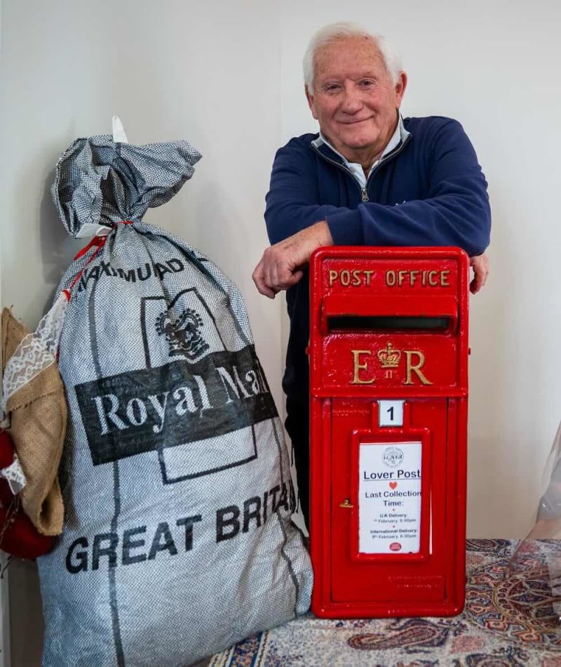 UK Village Called Lover Mails 10,000 Valentine's Cards - Image 3