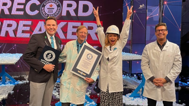 Kelly Ripa Breaks Guinness Record After 25 Years on Live
