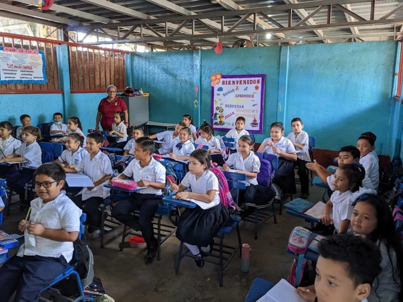 Illinois Volunteers Send 100+ Uniforms to Nicaraguan Kids - Image 3