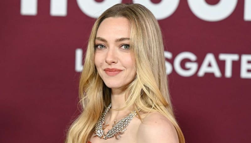 Amanda Seyfried Opens Up About Living Well With OCD