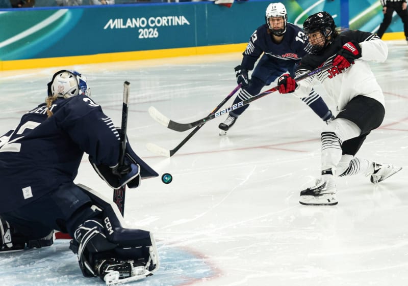 Japan's Smile Team Wins Olympic Opener 3-2 Over France - Image 4