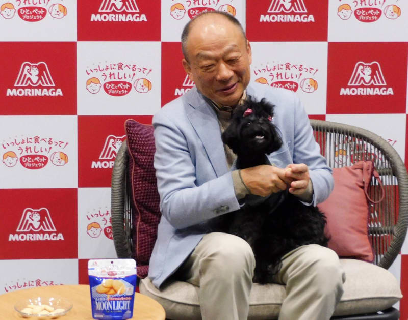 Japan's Morinaga Creates Treats Dogs and Owners Can Share