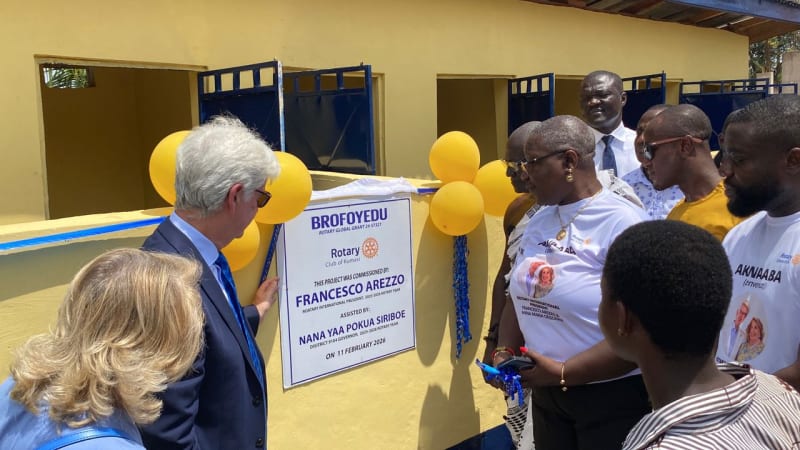 Rotary International Brings Clean Water to Ghana School