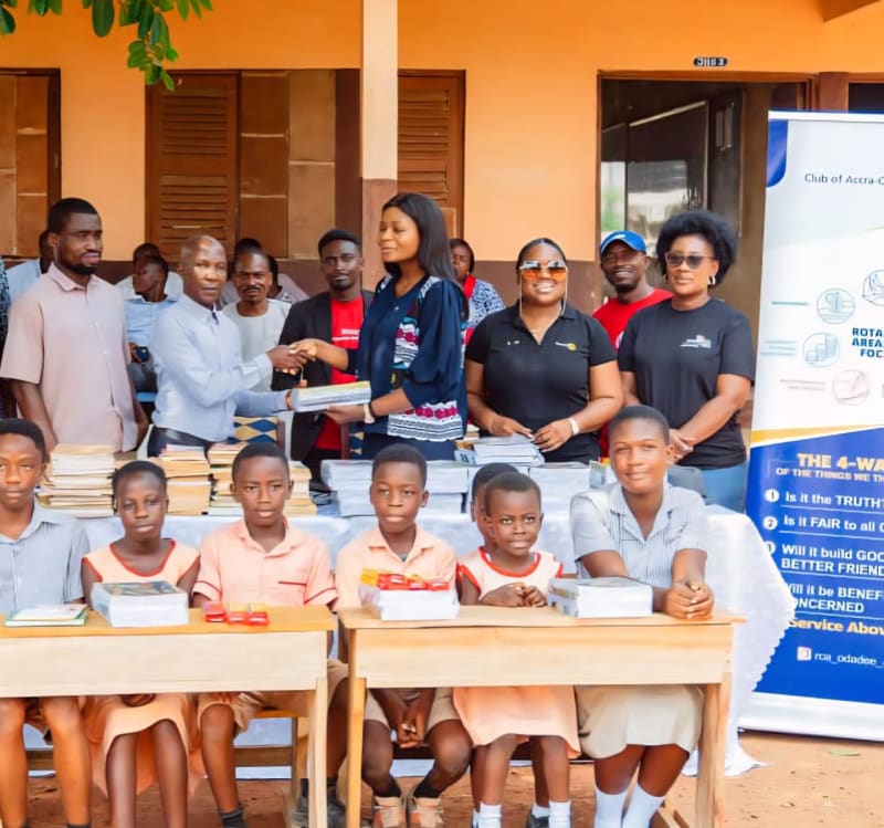 Ghana Rotary Club Brings Books, Desks to Rural School