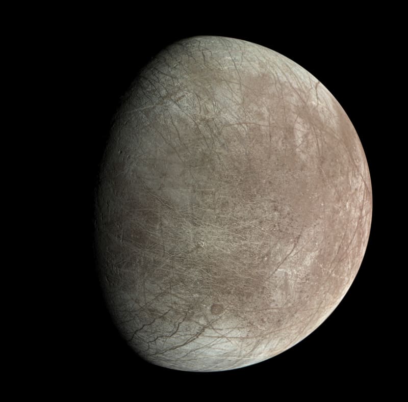 NASA Finds Europa's Ice Shell is 18 Miles Thick