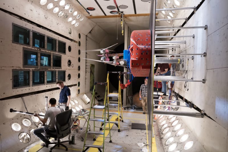 NASA Engineers Build Flying Drone to Explore Saturn's Moon Titan in 2034 - Image 3