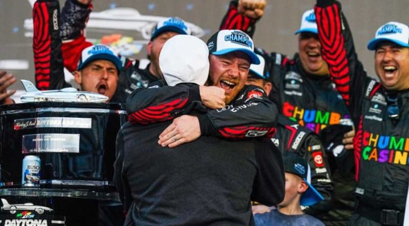 Reddick Wins Daytona 500 After Son's Cancer Recovery