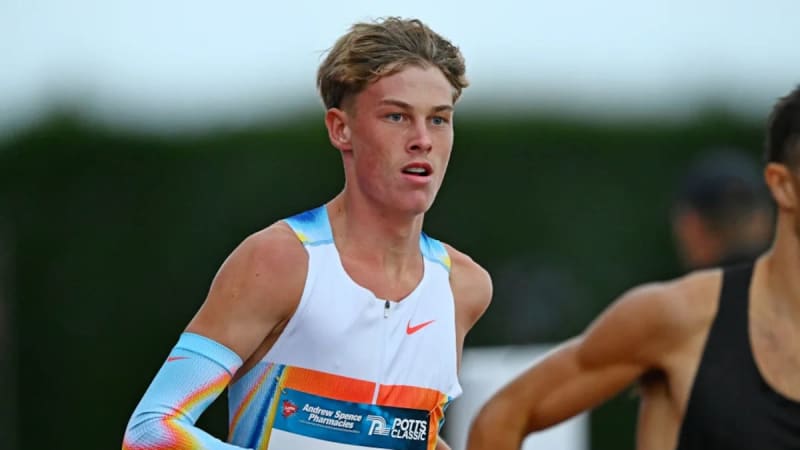 Teen runner Sam Ruthe racing on track alongside Olympic athlete Sam Tanner at Cooks Classic