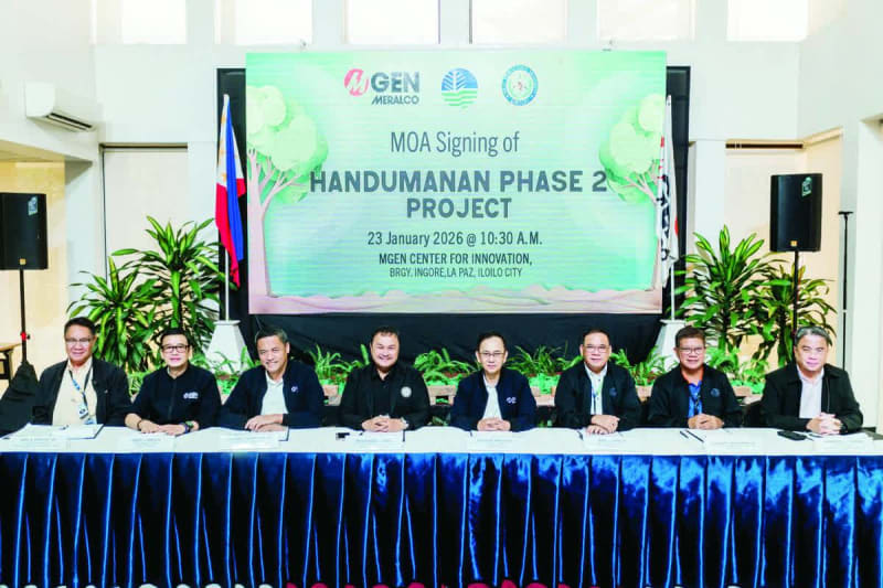 Philippine Power Company Plants 153,660 Trees in Iloilo