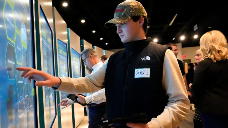 Iowa City Opens Innovation Center for Students' Futures