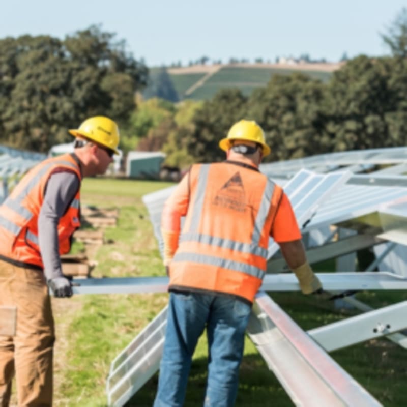 Amazon Buys 1.2 GW Solar Farm to Power Data Centers - Image 2