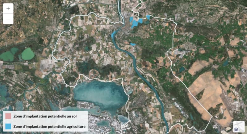 Digital map interface showing renewable energy potential across French regions with solar and wind indicators