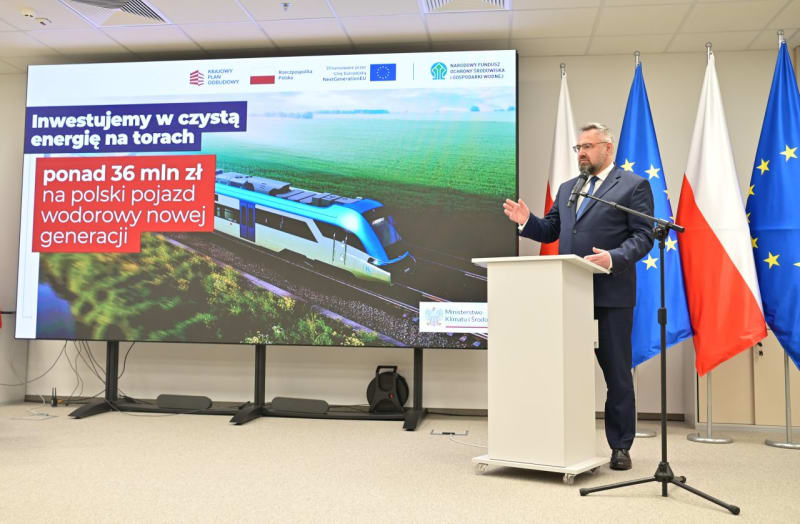 Poland Builds First Hydrogen Train for Greener Railways