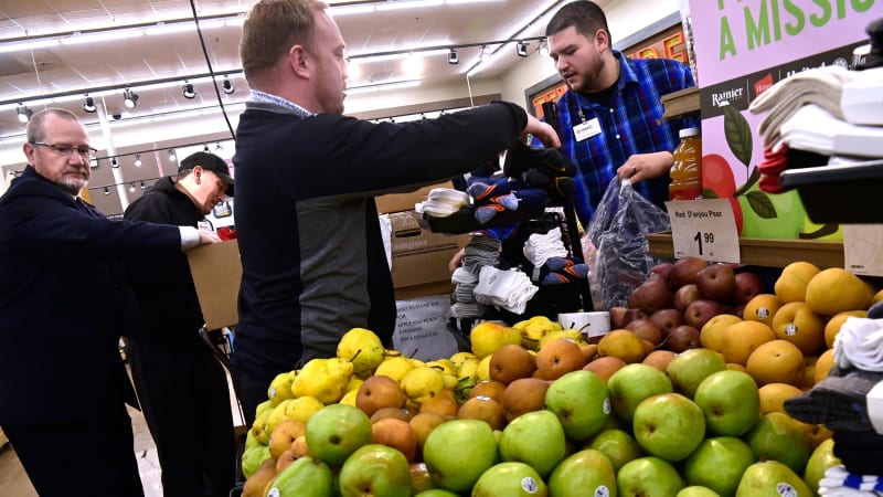 Texas Supermarkets Donate 5,000 Socks to Homeless Shelters