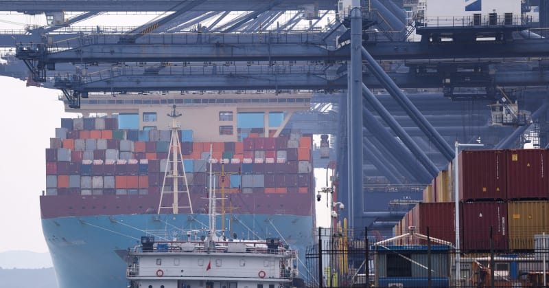 Shipping Industry Invests $150B in Green Ships Despite Delays