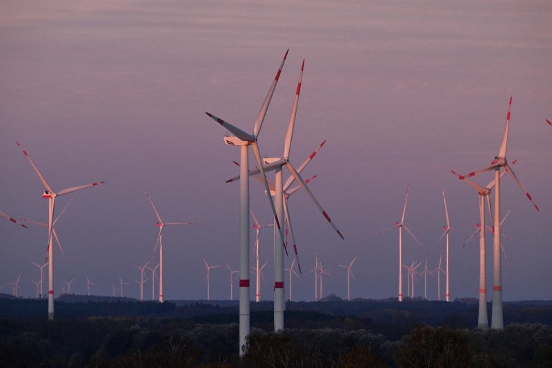 EU's Solar and Wind Power Just Beat Fossil Fuels for First Time - Image 2