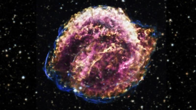 NASA's 25-Year Timelapse Reveals 400-Year-Old Supernova Still Dazzling Scientists