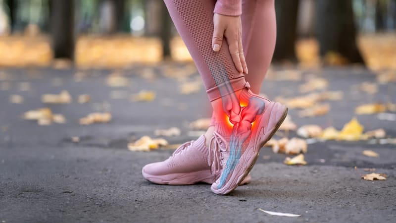 Scientists Find Hidden Cause Behind Tennis Elbow Pain