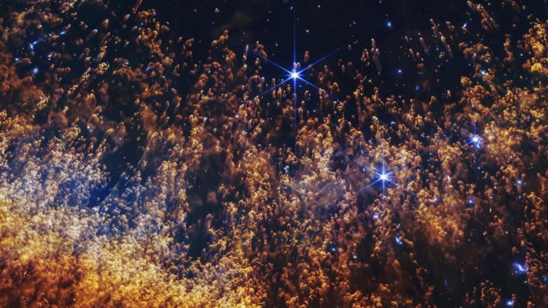 Webb Telescope Reveals Dying Star's Gift to Future Worlds