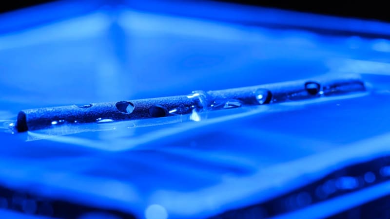 Metal Tubes That Won't Sink, Even Full of Holes