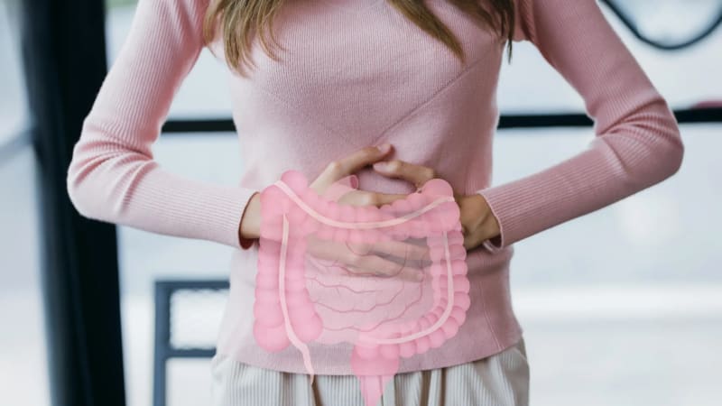 Eating in 8-Hour Window Cuts Crohn's Symptoms by 40%
