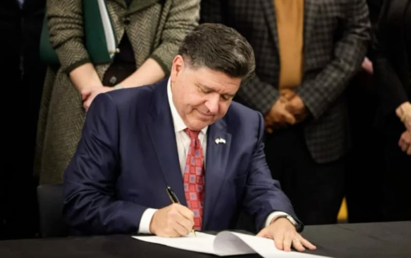 Illinois Signs Law for 3 GW Battery Storage by 2030