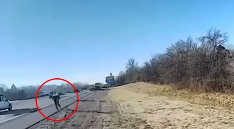 Trucker Saves Unconscious Driver on Tennessee Interstate