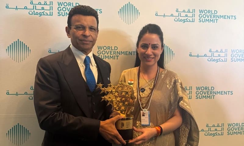 Indian Teacher Wins $1M Prize for 800 Learning Murals - Image 3