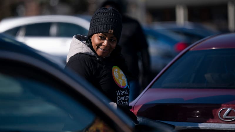Nashville Neighbors Feed Families After Storm Fern
