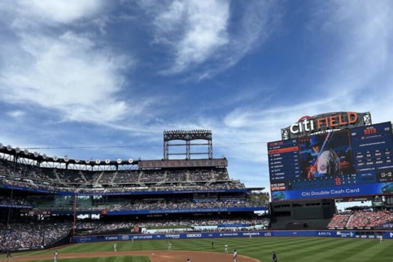 Holocaust Survivor Judith Gross Shares Hope at Queens College - Image 3