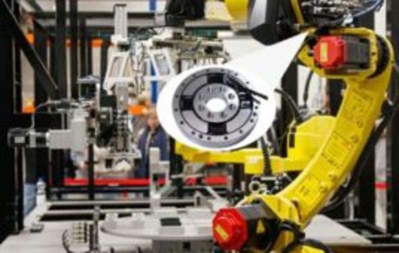 Stryker's New Handheld Robot Makes Knee Surgery Simpler - Image 3