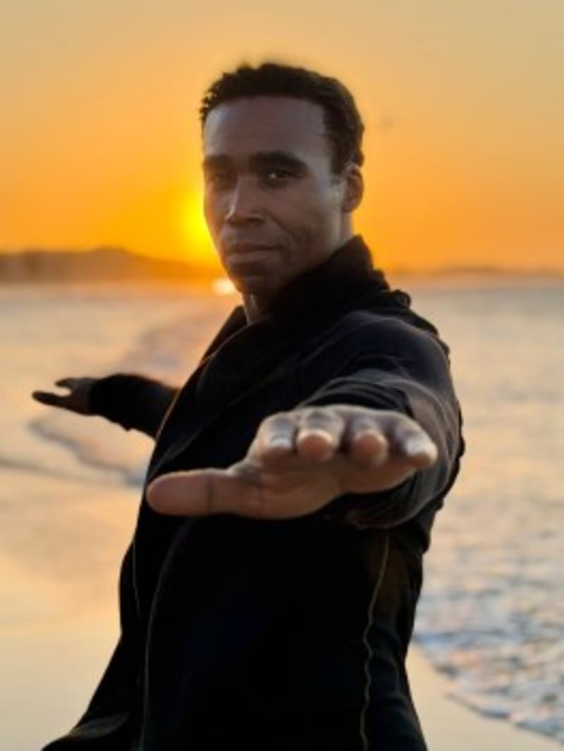 Former NFL All-Pro Shares Paralysis Recovery on Radio - Image 3